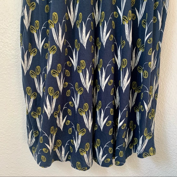 LOFT Sleeveless Button Blouse - Picture 13 of 15